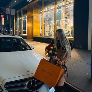 Meet your Posher, Vika